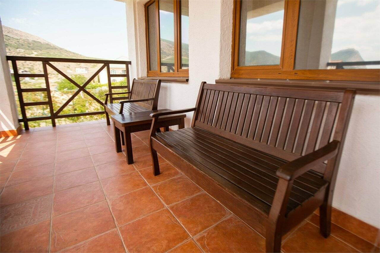 Фотографии номера Семейный Однокомнатный Номер в Гостинице Барселона Судак